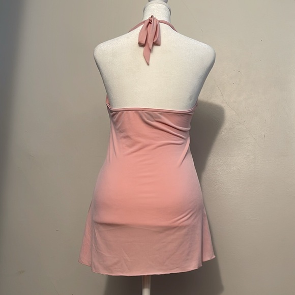 I.N. Muted pink halter top. Ties at neck size medium. 24-135 - Picture 2 of 7